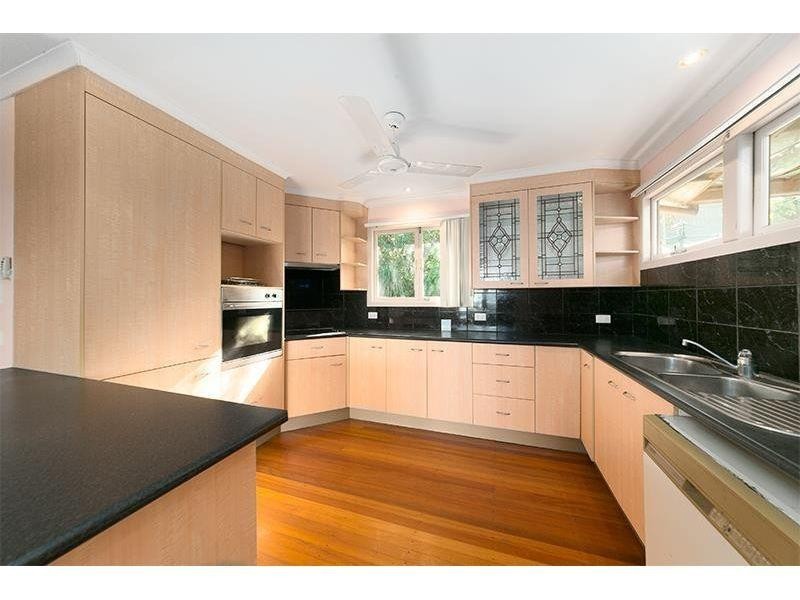 11 Sharon Street, Moorooka QLD 4105
