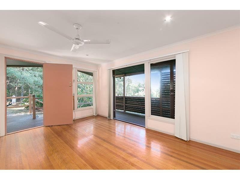 11 Sharon Street, Moorooka QLD 4105