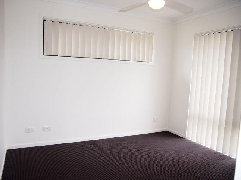 2/22 Kurgan Lane, Yarrabilba QLD 4207