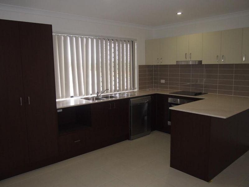 1/22 Kurgan Lane, Yarrabilba QLD 4207