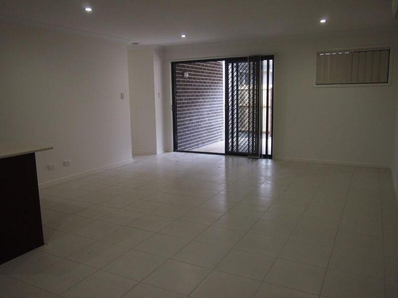 1/22 Kurgan Lane, Yarrabilba QLD 4207