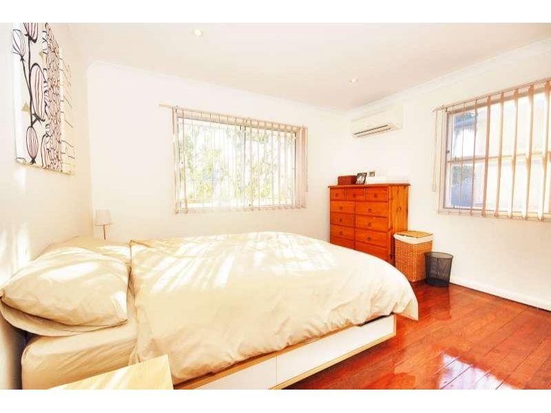 12 Harlock Street, Moorooka QLD 4105