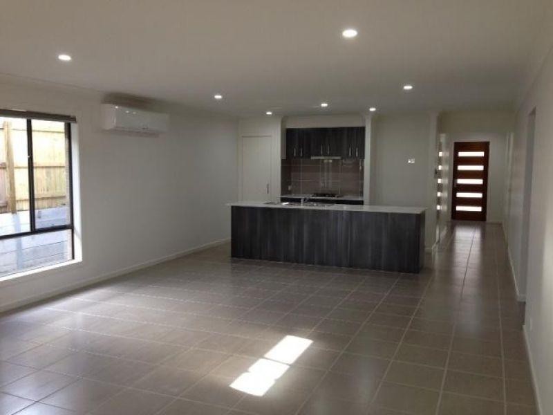 8 Morton Street, Waterford QLD 4133