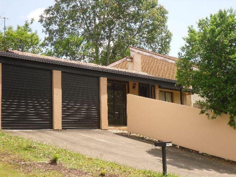 75 Bedivere Street, Carindale QLD 4152