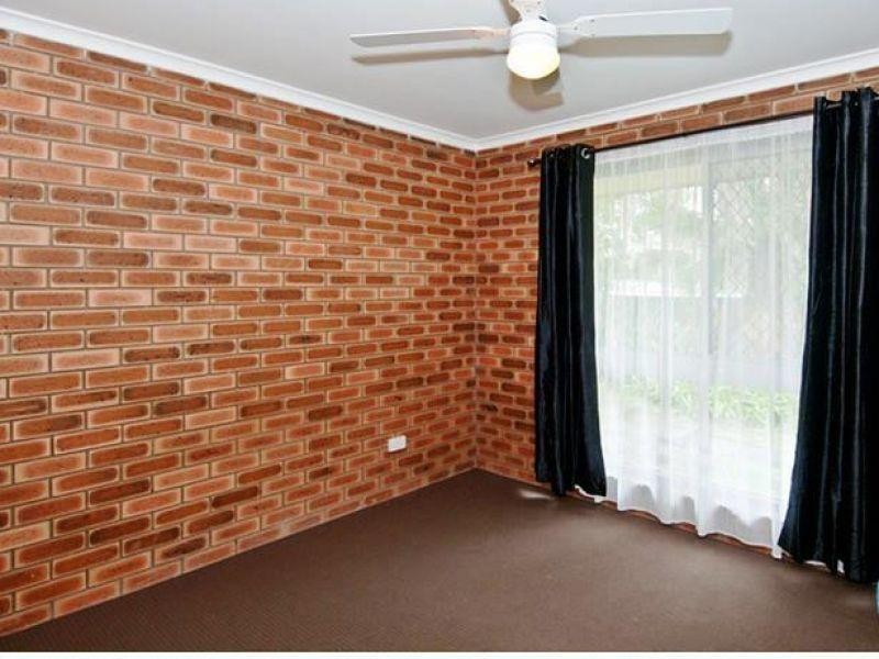 2/33 Fryer Road, Eagleby QLD 4207