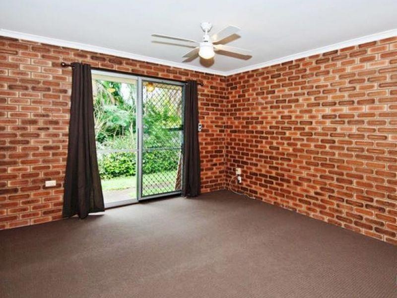 2/33 Fryer Road, Eagleby QLD 4207