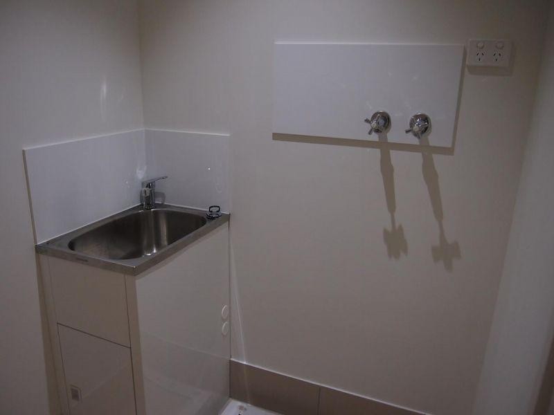 2/4 Tombay Court, Crestmead QLD 4132