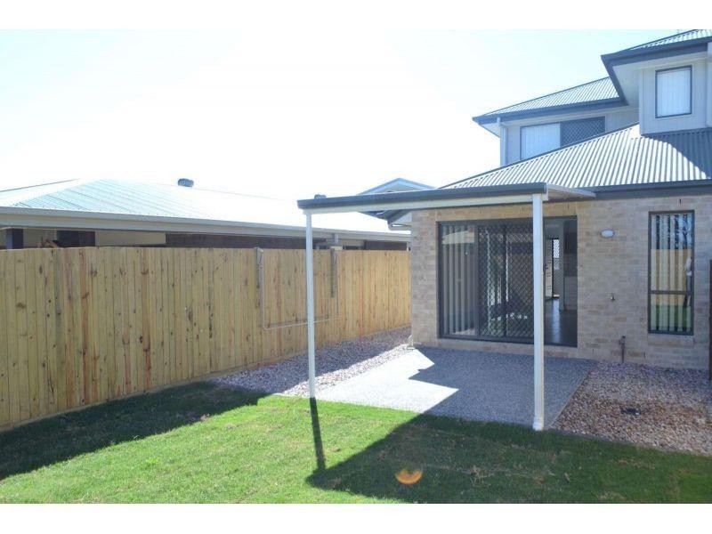 2/25 Sunstone Court, Logan Reserve QLD 4133