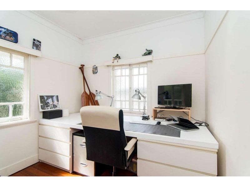 14 Princess Street, Camp Hill QLD 4152