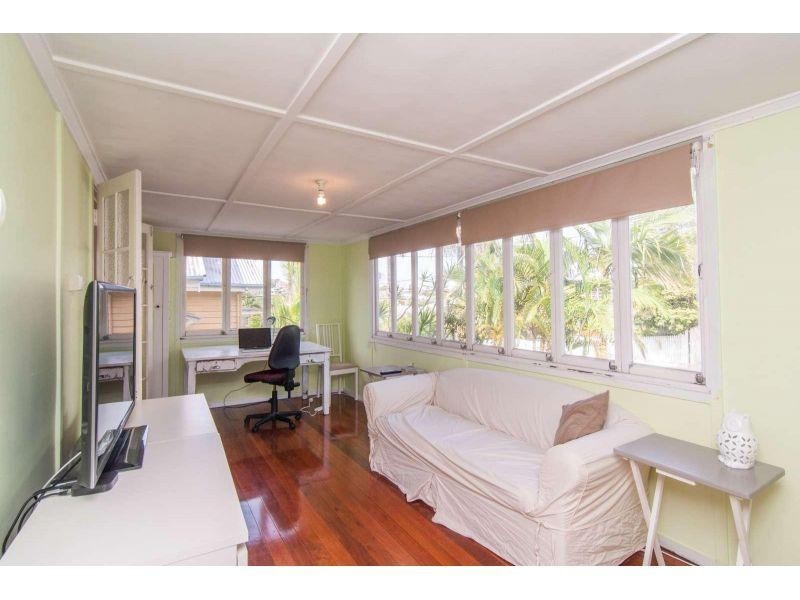 14 Princess Street, Camp Hill QLD 4152