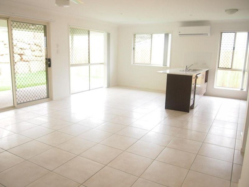 16 Nevron Drive, Bahrs Scrub QLD 4207