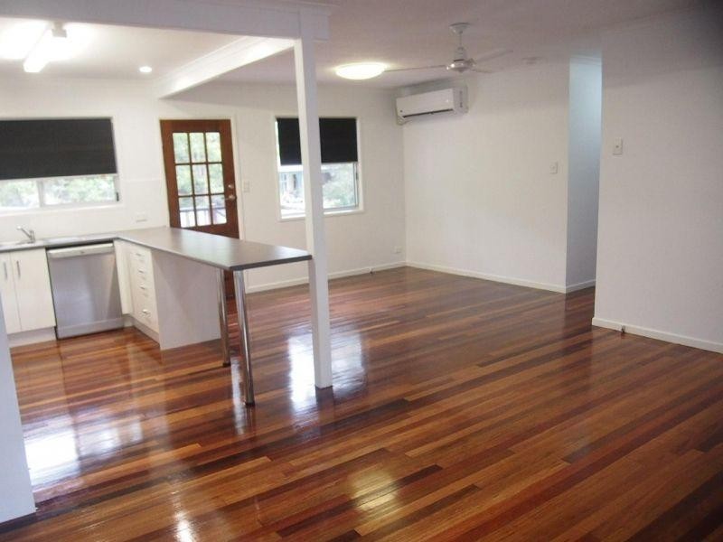 10 Arnold Street, Shailer Park QLD 4128