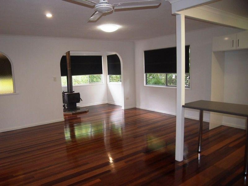 10 Arnold Street, Shailer Park QLD 4128