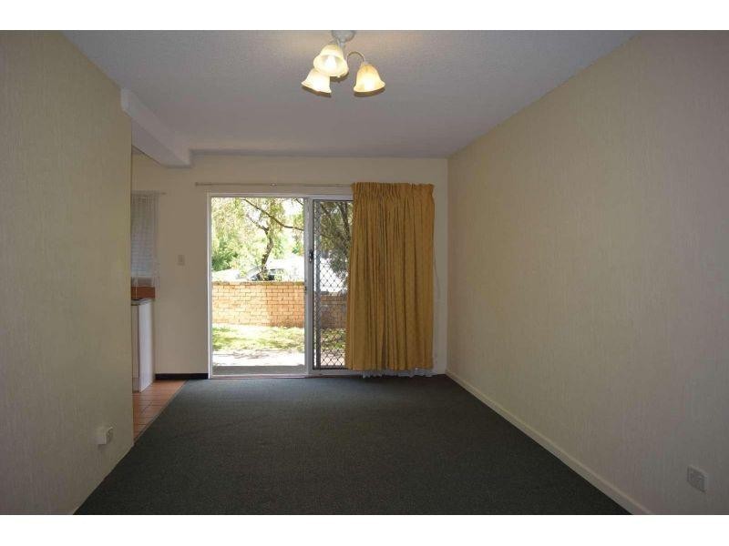 1/19 Leigh Street, Coorparoo QLD 4151