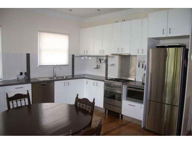 3 Wruck Avenue, Camp Hill QLD 4152