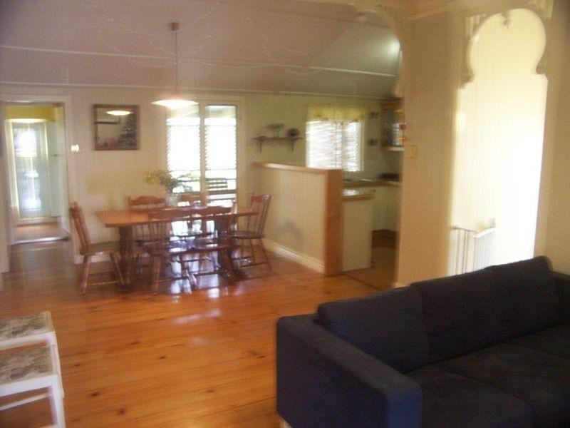 17 Laurier Street, Annerley QLD 4103