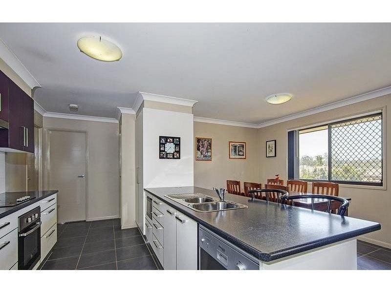 41 Creekside Crescent, Jimboomba QLD 4280
