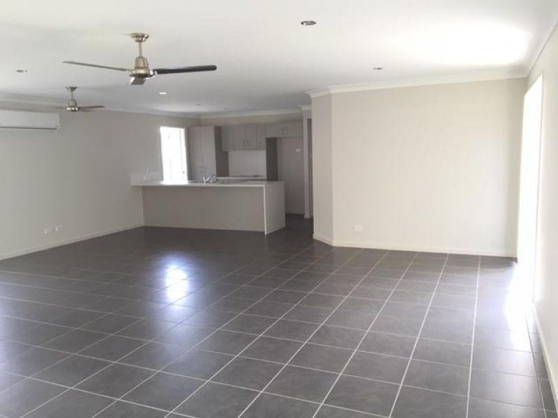 10 Wongabel Close, Waterford QLD 4133