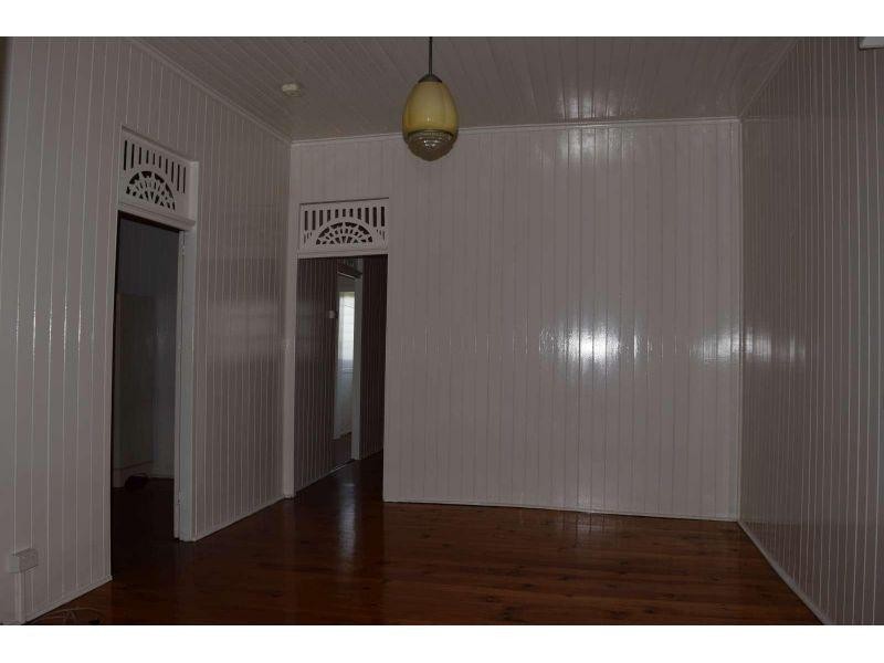 8 Paragon Street, Yeronga QLD 4104