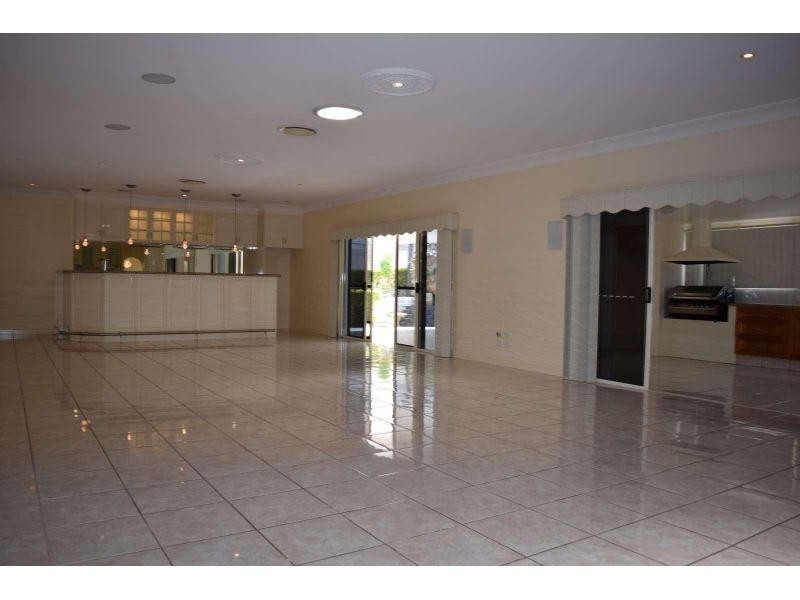 20 Jocelyn Place, Carindale QLD 4152