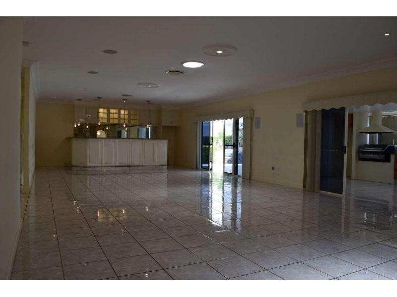 20 Jocelyn Place, Carindale QLD 4152