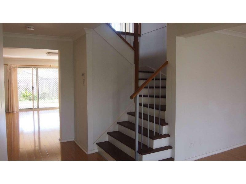 12 Lenton Place, Calamvale QLD 4116