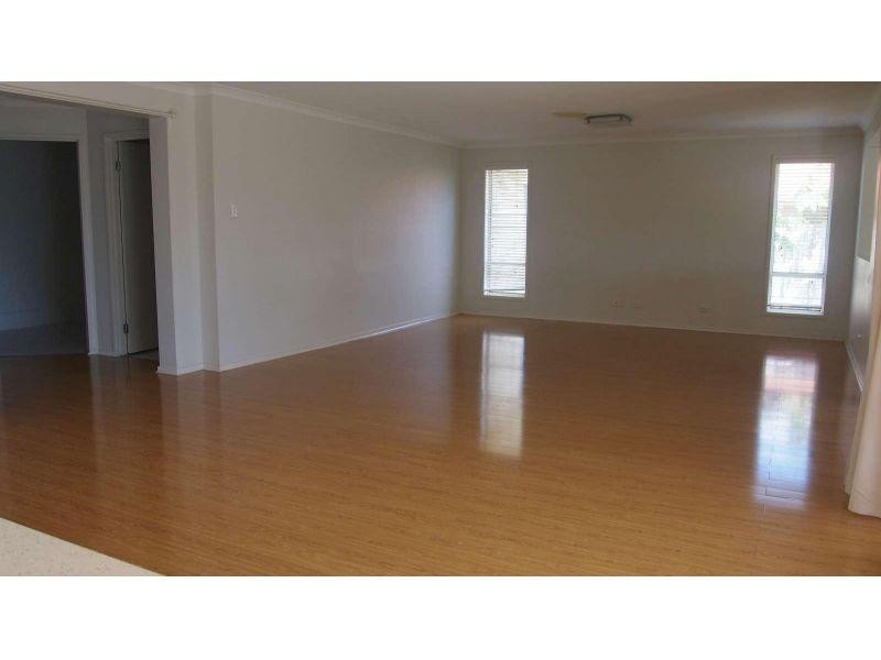 12 Lenton Place, Calamvale QLD 4116