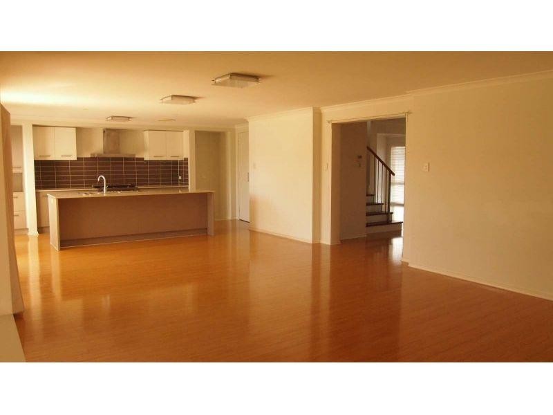 12 Lenton Place, Calamvale QLD 4116