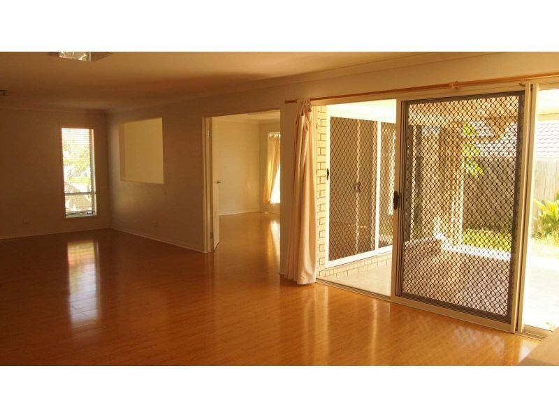 12 Lenton Place, Calamvale QLD 4116