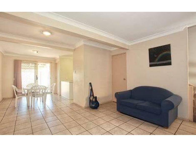 5/8 Monash Road, Loganlea QLD 4131