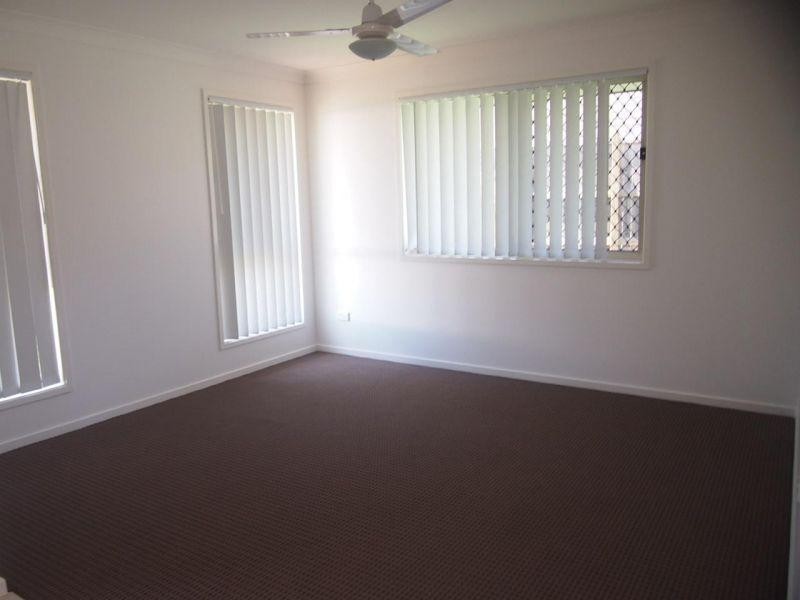 5 Savannah Court, Waterford QLD 4133