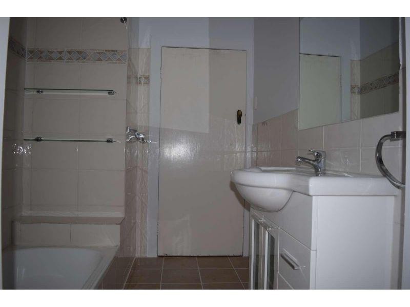 11 Avesnes Street, Holland Park QLD 4121