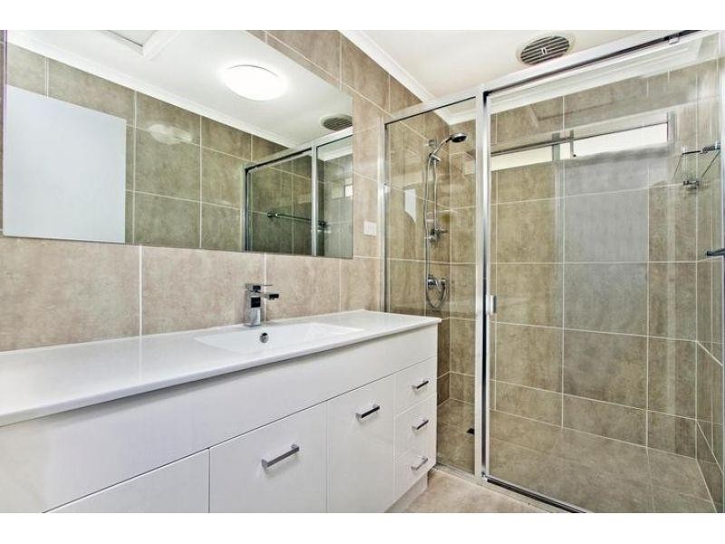 263 Winstanley Street, Carindale QLD 4152