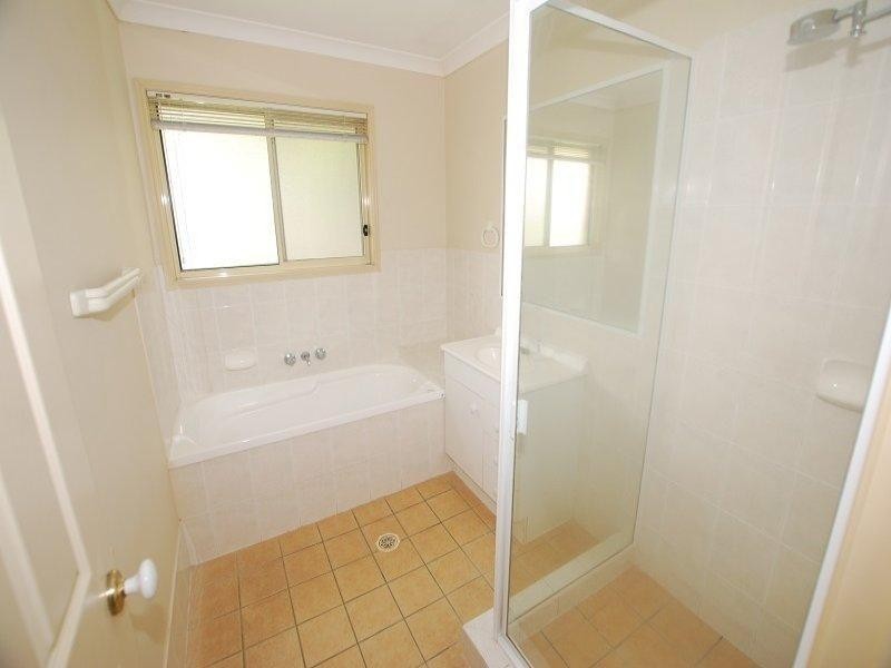 128 Pohon Street, Tanah Merah QLD 4128