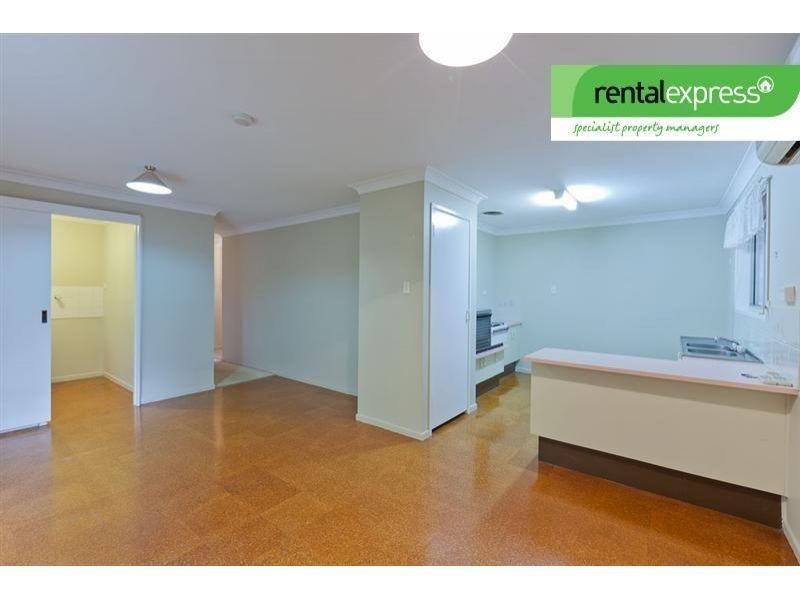 39 Rochester Drive, Mount Warren Park QLD 4207