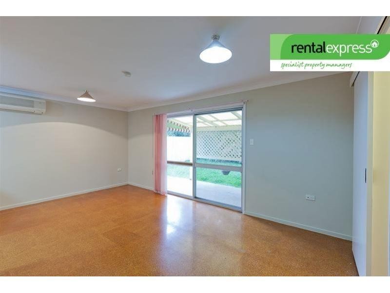 39 Rochester Drive, Mount Warren Park QLD 4207