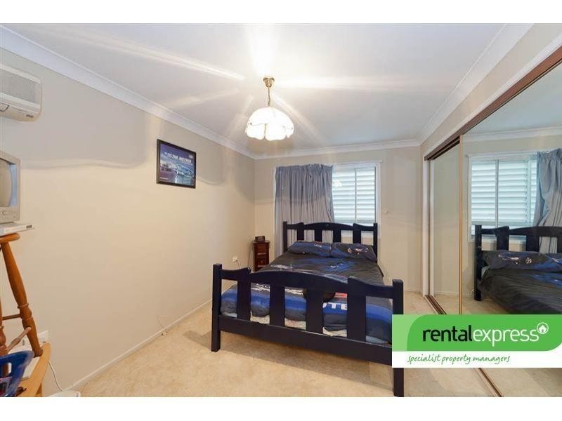 39 Rochester Drive, Mount Warren Park QLD 4207