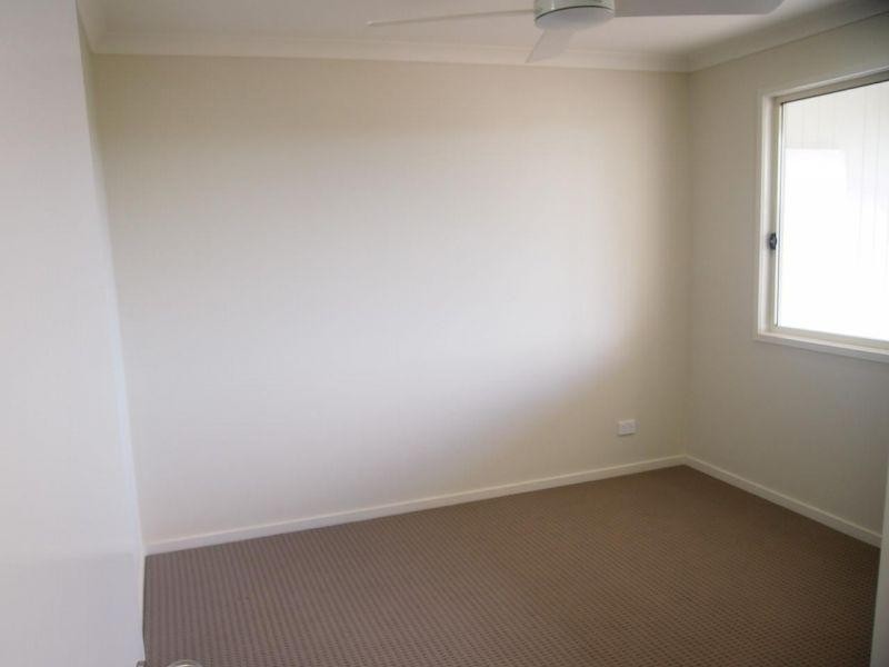 2/1 Nevron Drive, Bahrs Scrub QLD 4207