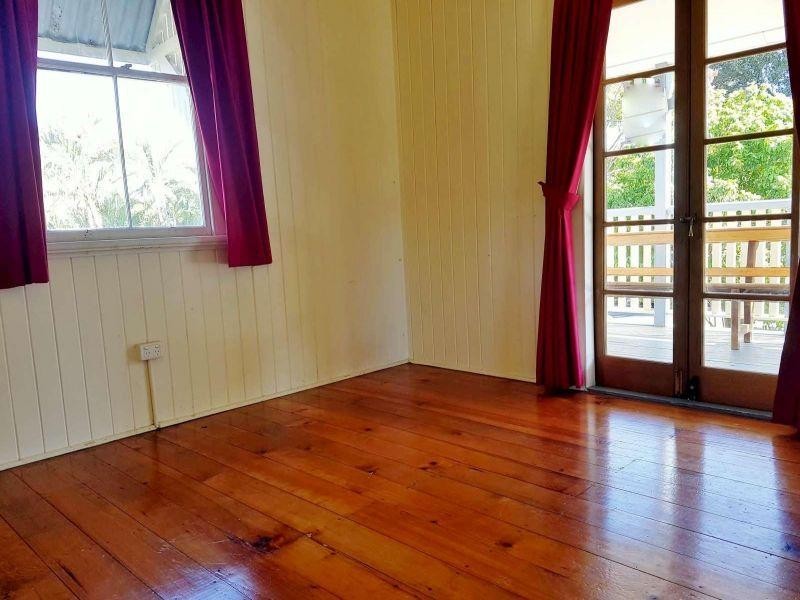 15 Hamel Road, Holland Park West QLD 4121