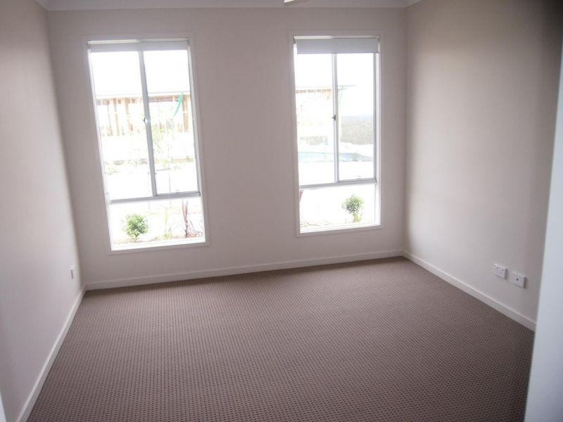 39 Willow Rise Drive, Waterford QLD 4133