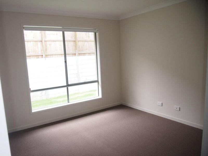 45 Willow Rise Drive, Waterford QLD 4133