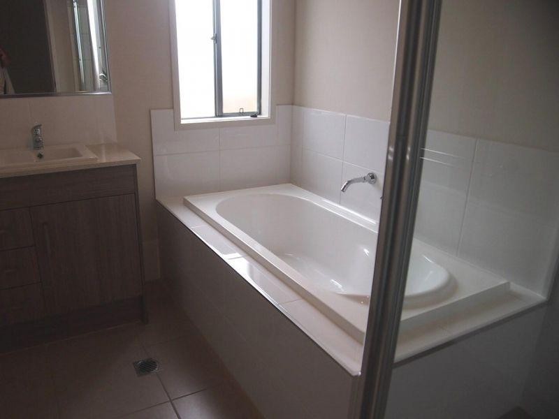 45 Willow Rise Drive, Waterford QLD 4133