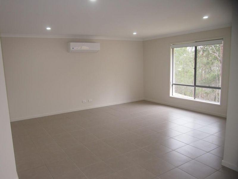 45 Willow Rise Drive, Waterford QLD 4133