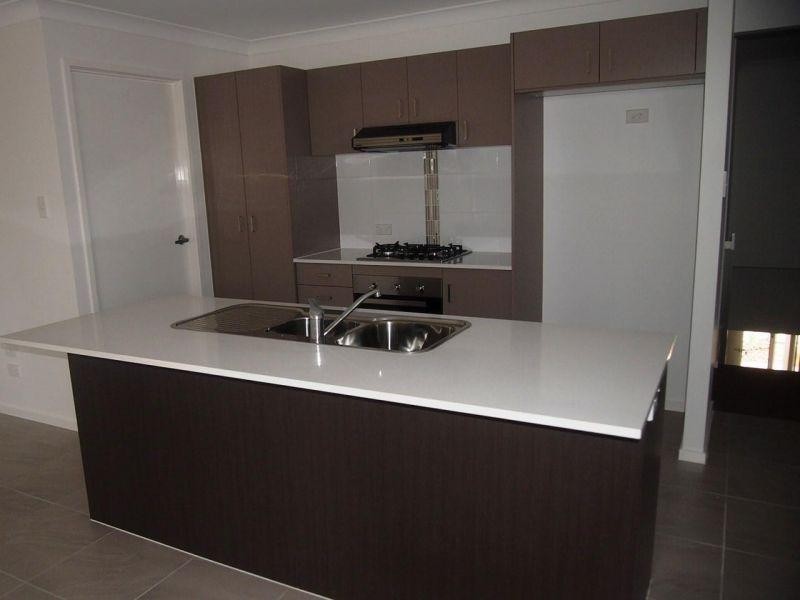 31 Willow Rise Drive, Waterford QLD 4133