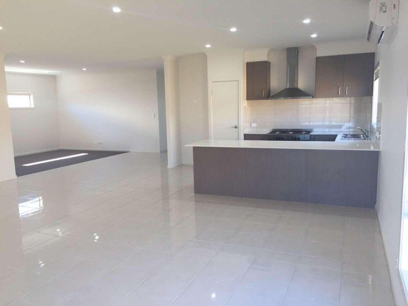 18 Lambent Street, Yarrabilba QLD 4207