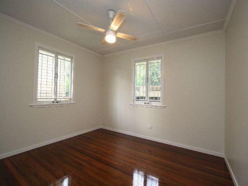 90 Lindwall Street, Upper Mount Gravatt QLD 4122