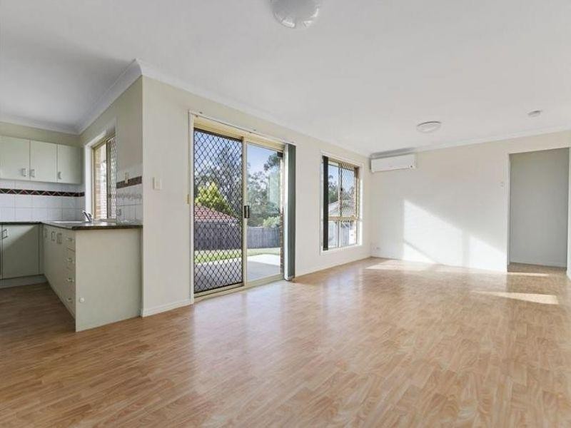 13 Woodrow Place, Marsden QLD 4132