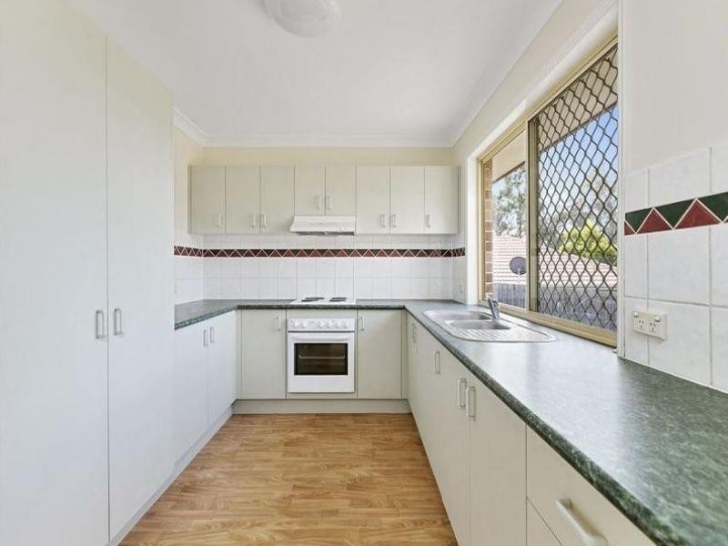 13 Woodrow Place, Marsden QLD 4132