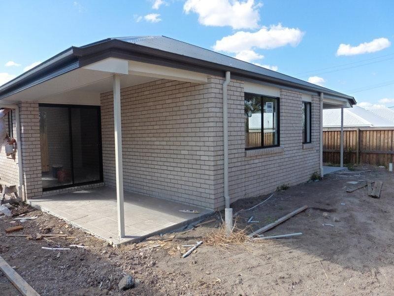 2/4 Chandon Court, Hillcrest QLD 4118