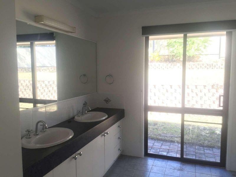 11 Foliage Court, Shailer Park QLD 4128